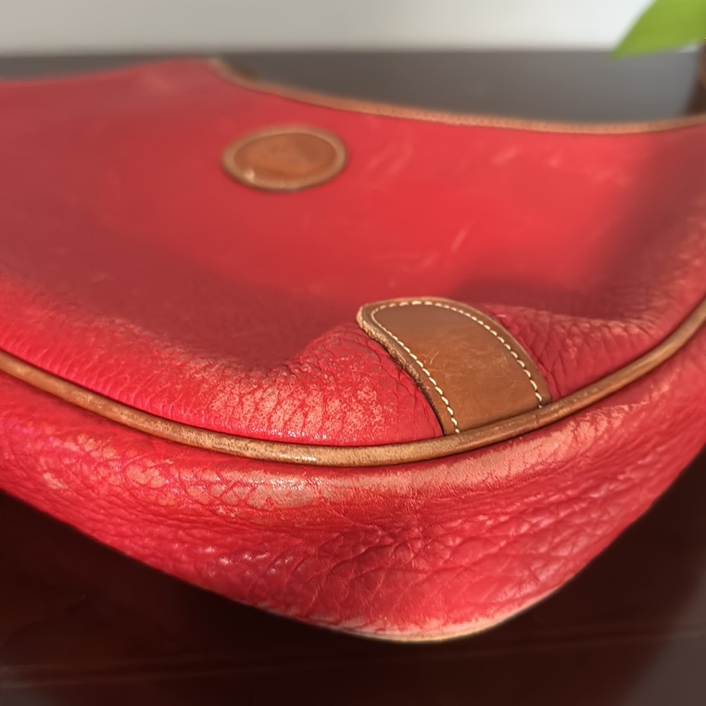 Vintage Dooney & Bourke red purse! - Picture 7 of 15